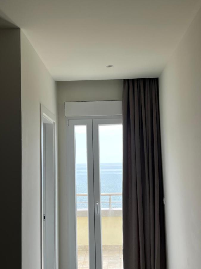 Split Rooftop Suites Драч Екстериор снимка